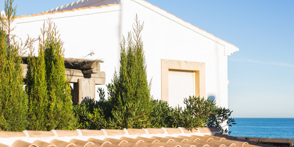 Inversores, Intermediarios, Agentes y Brokers Inmobiliarios en Parla · Casas de Playa