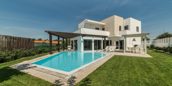 Inversores, Intermediarios, Agentes y Brokers Inmobiliarios en Parla · Villas